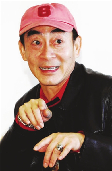 六小龄童的健康绝招练眼三招